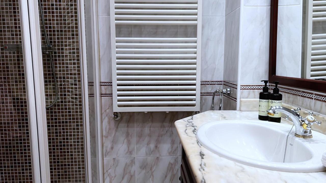 Appartement Amplio Y Acogedor Cerca Del Guggenheim à Bilbao Extérieur photo
